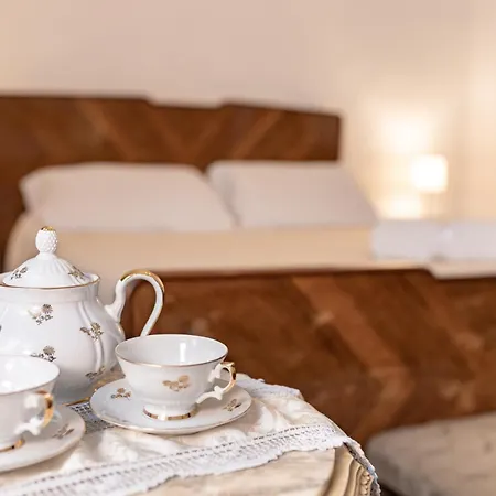 Bed & Breakfast Tra Le Cinque Terre, Camogli E Portofino. Vista Valle E Scorcio Mare All'orizzonte Castiglione Chiavarese