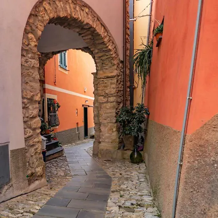 Tra Le Cinque Terre, Camogli E Portofino. Vista Valle E Scorcio Mare All'orizzonte B&B 카스티글리오네 키아바레세