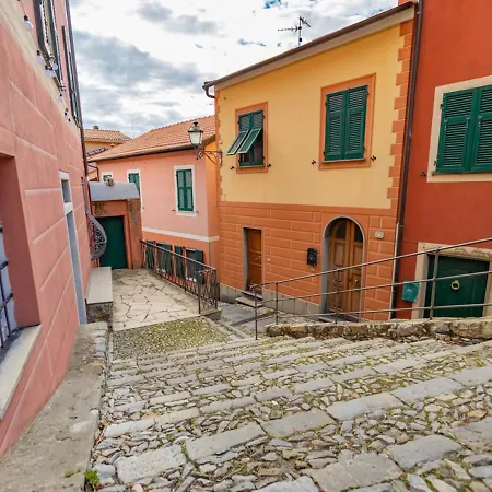 Tra Le Cinque Terre, Camogli E Portofino. Vista Valle E Scorcio Mare All'orizzonte Bed & Breakfast *