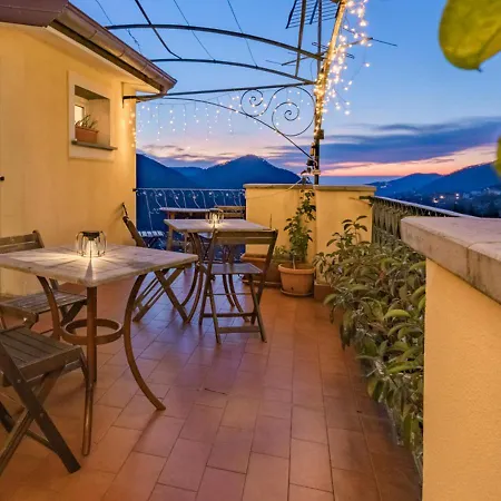 Tra Le Cinque Terre, Camogli E Portofino. Vista Valle E Scorcio Mare All'orizzonte Bed & Breakfast Castiglione Chiavarese