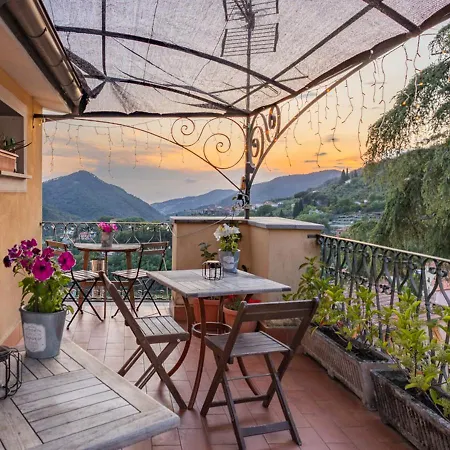 Tra Le Cinque Terre, Camogli E Portofino. Vista Valle E Scorcio Mare All'orizzonte Bed and breakfast Castiglione Chiavarese