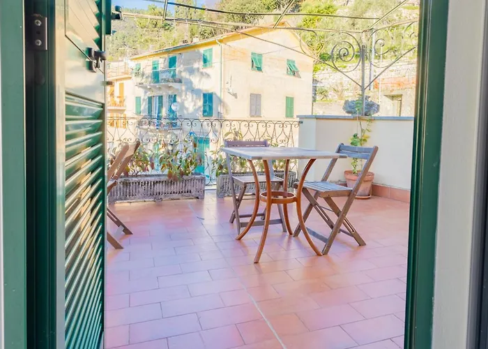 Bed & Breakfast Tra Le Cinque Terre, Camogli E Portofino. Vista Valle E Scorcio Mare All'orizzonte Castiglione Chiavarese